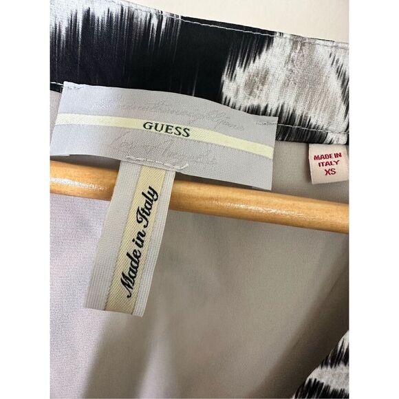 Guess Made in Italy Marcelle Black and Gray V Neck Chiffon Dress Size XS - Picture 3 of 5